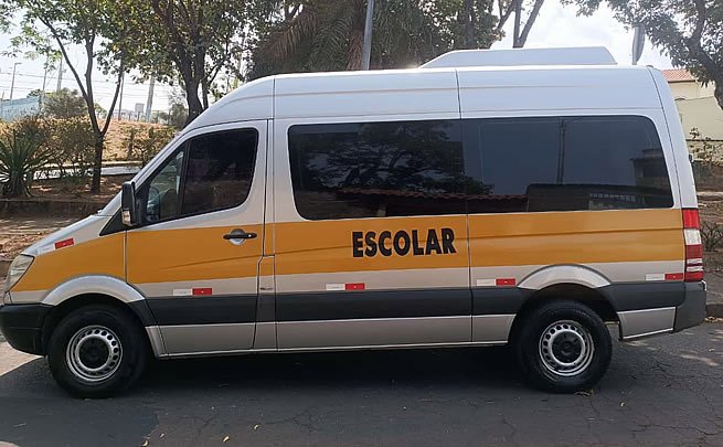 Van Escolar em Contagem MG
